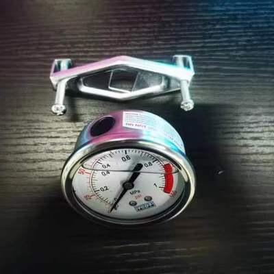 压力表（产品参数：不锈钢材质，1.6mpa， 带接头，1/4外丝。 品牌：德通）